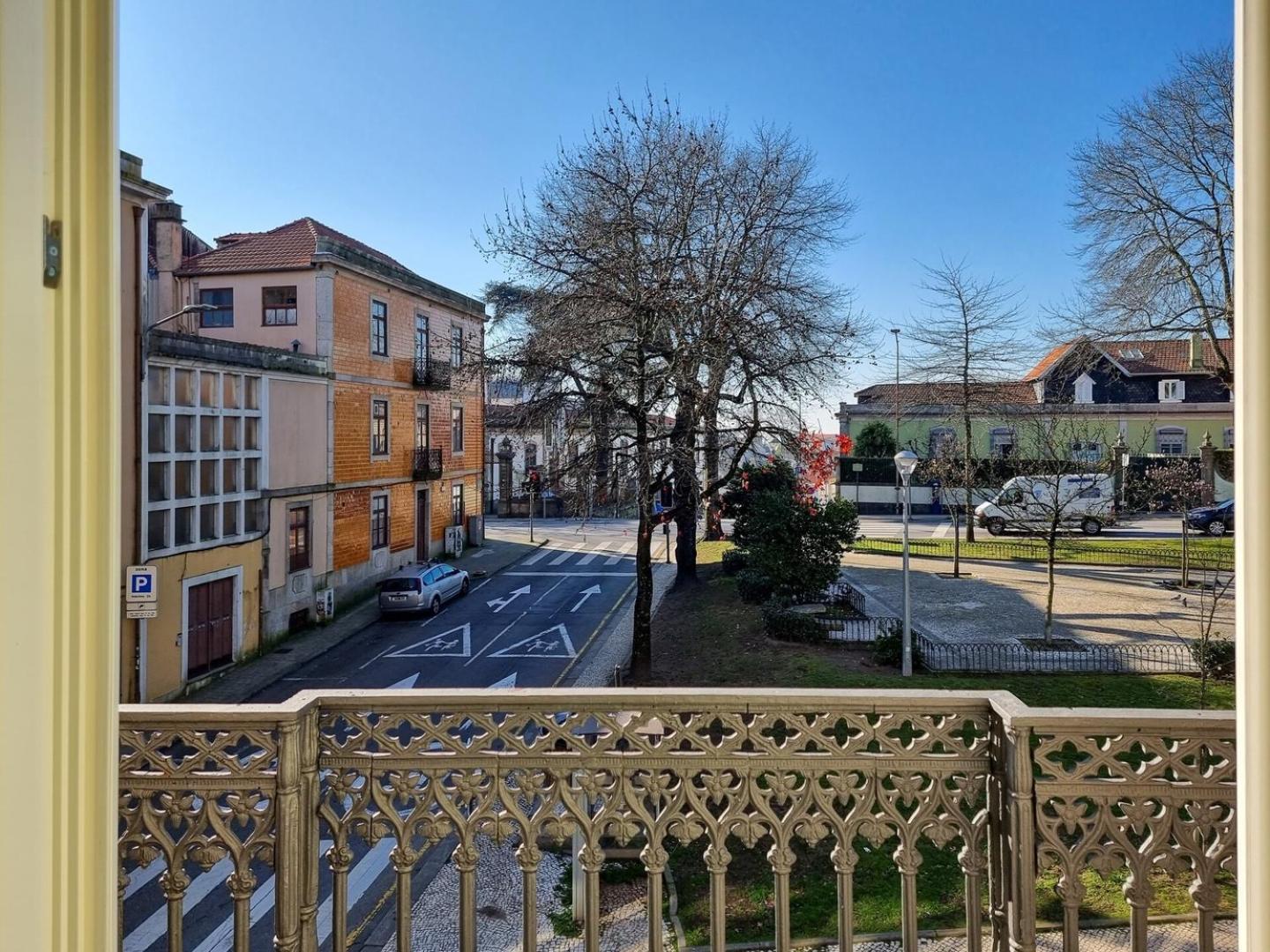 Spacious Flat With Private Terrace And Shared Pool Apartament