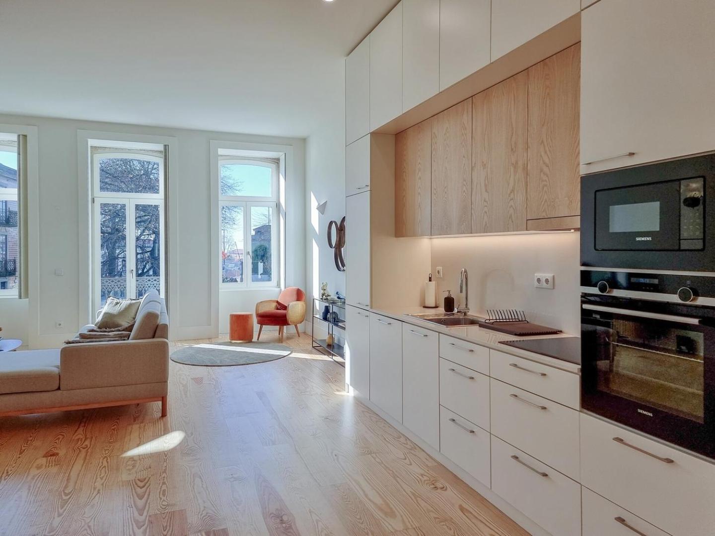 Apartament Spacious Flat With Private Terrace And Shared Pool *