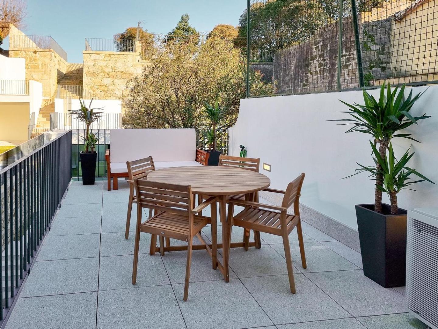 Spacious Flat With Private Terrace And Shared Pool Apartament